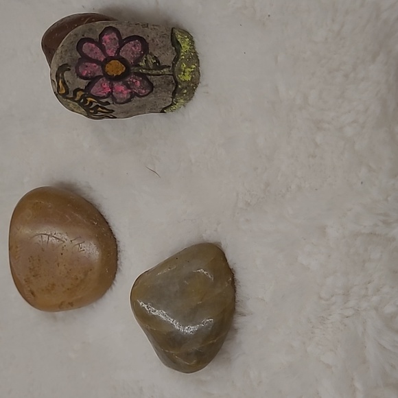 Beautiful Rock Collection Stones - Picture 3 of 9